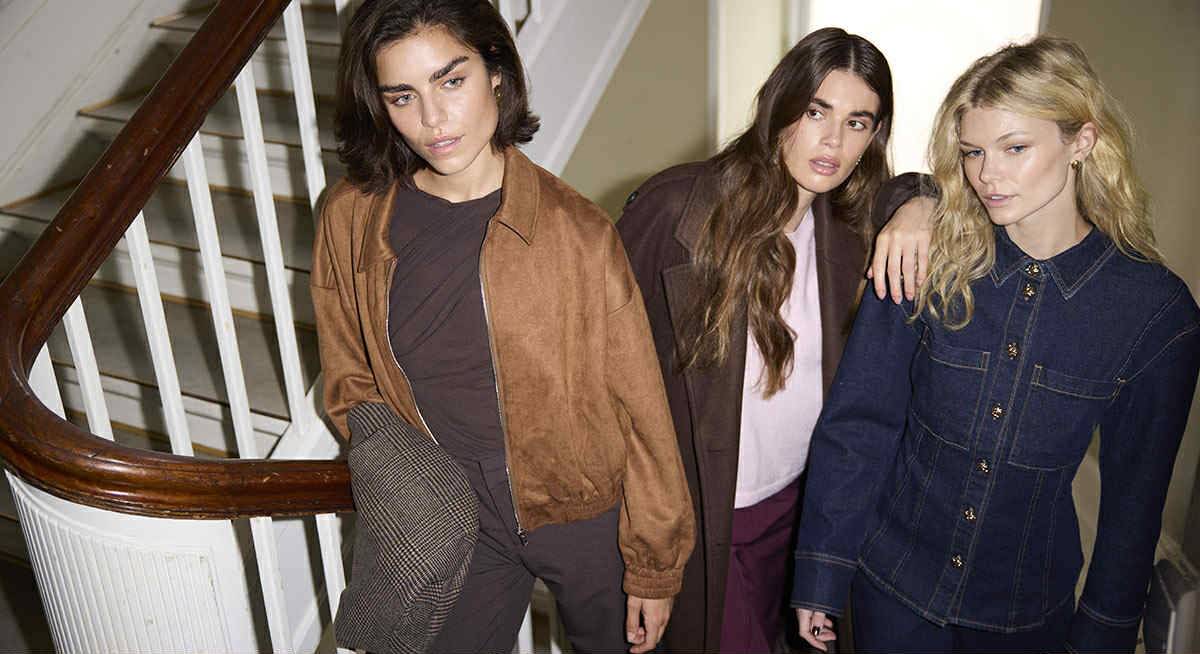 jeans et haut bleu femme